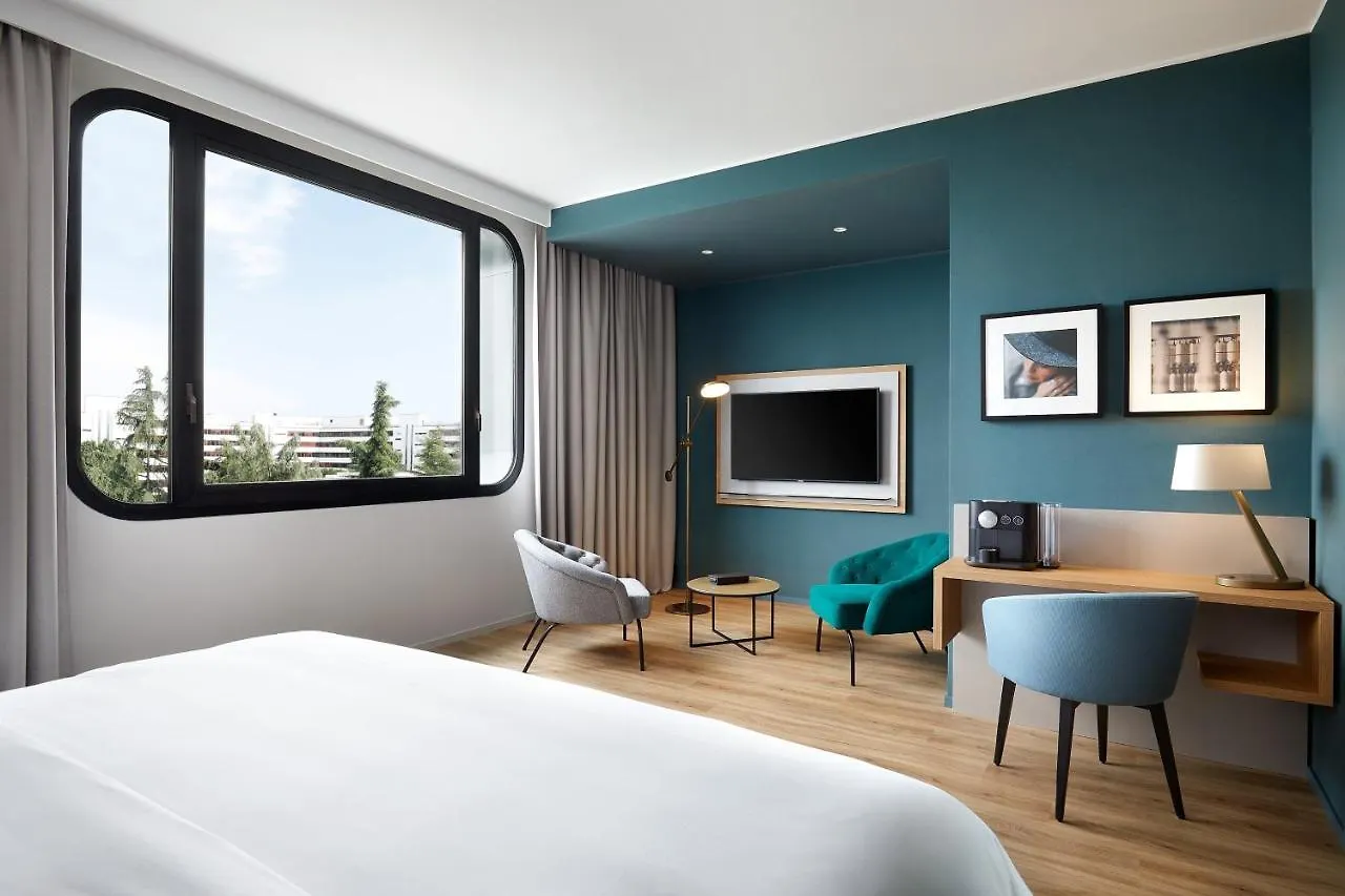 Sheraton Milan San Siro 4*,