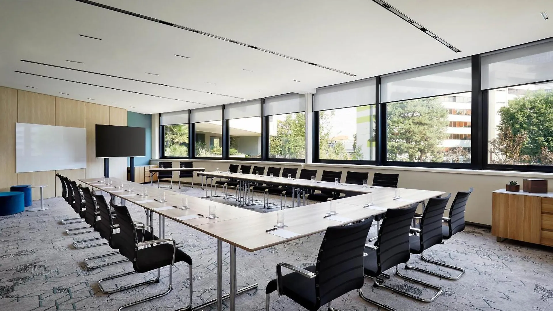 Sheraton Milan San Siro 4*,