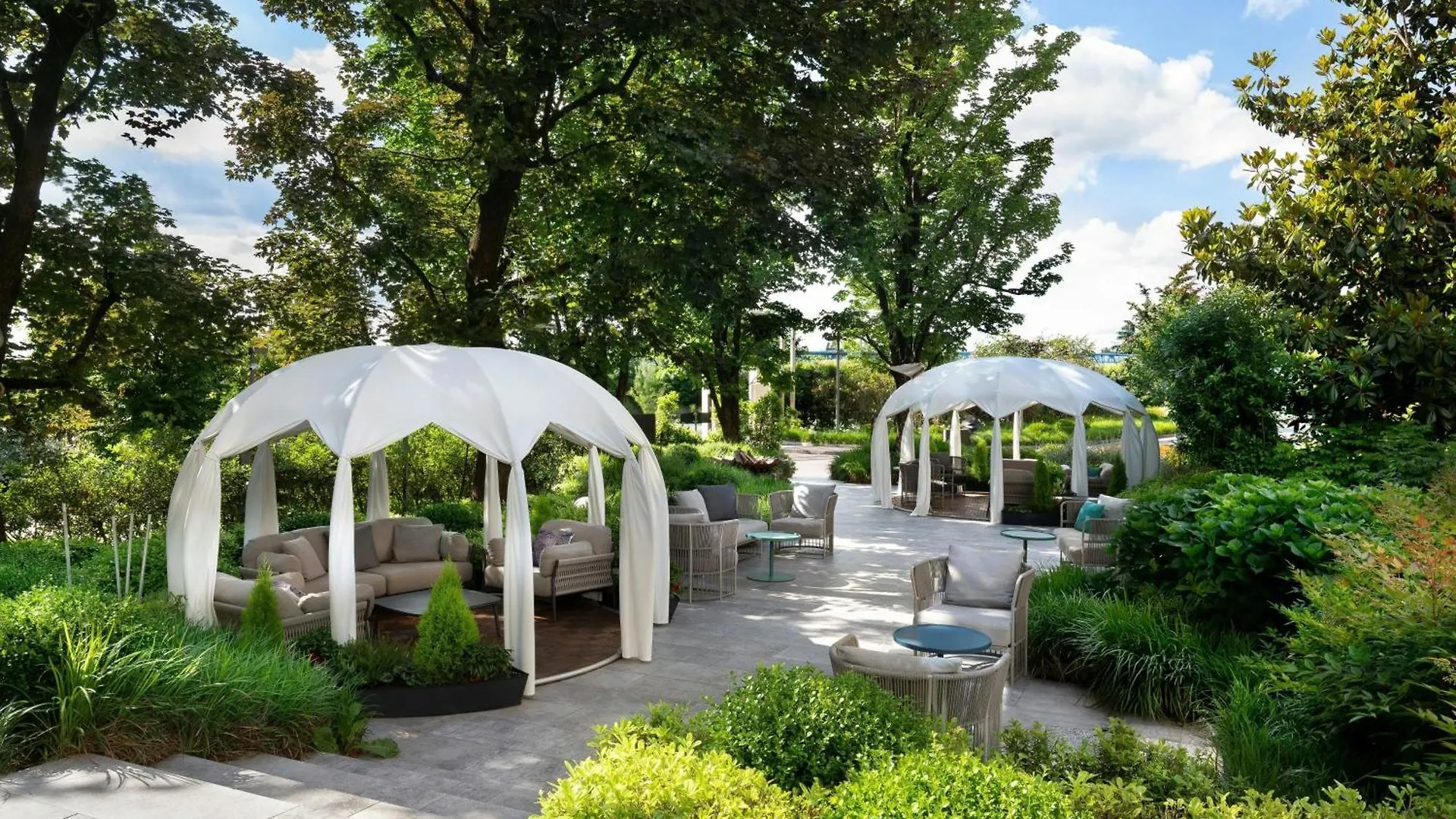Sheraton Milan San Siro 4*,  Italie