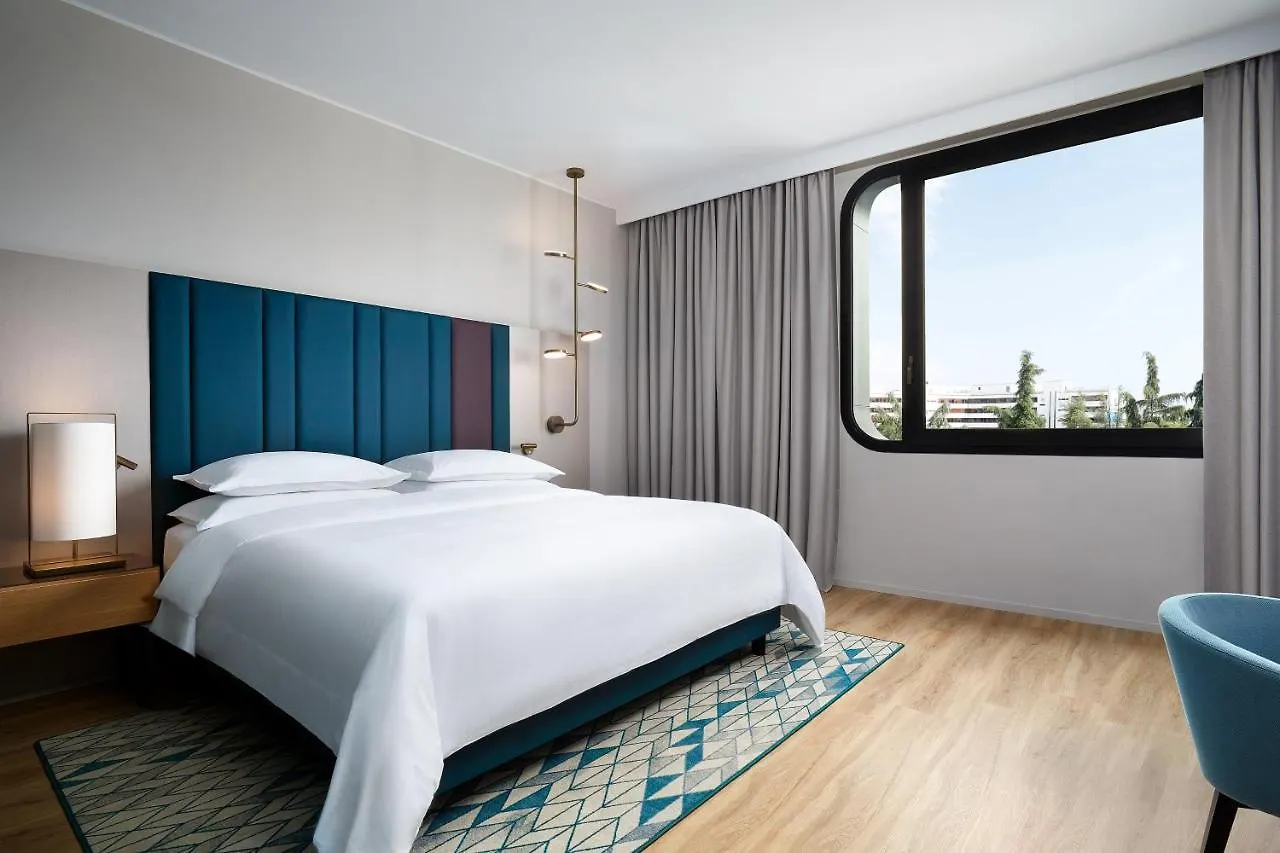 Sheraton Milan San Siro 4*,  Italy
